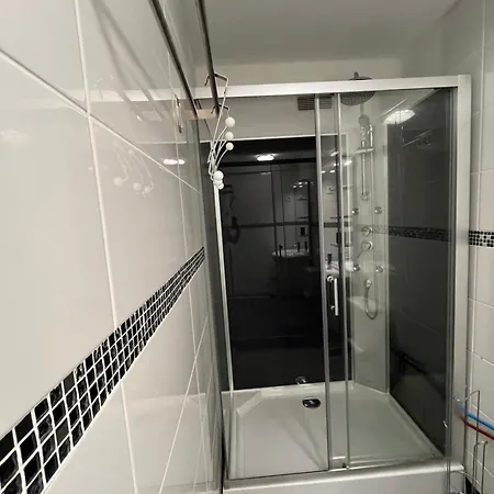 Grand Appartement - 2 A 6 Places Lunel  Exterior foto